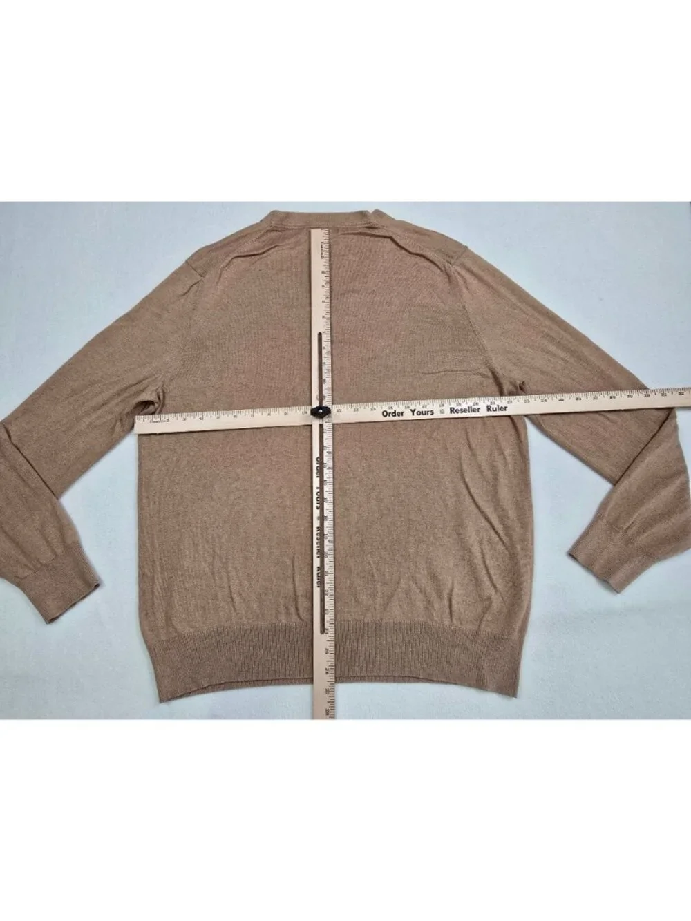 Banana Republic Mens XL Luxury Blend Tan V-Neck Sweater Silk Cotton Cashmere